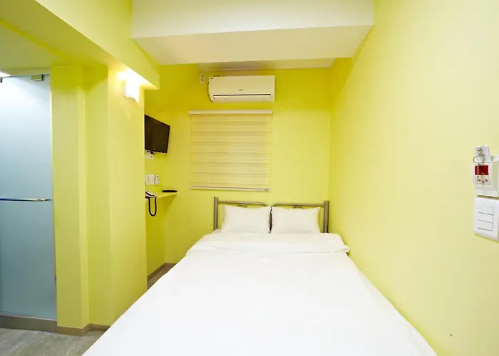 Hotel Rainbow Myeongdong 2*
