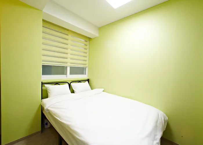 Hotel Rainbow Myeongdong